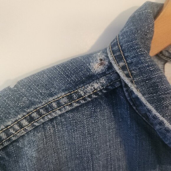 VTG Women’s Levis Denim Jacket Type 1 Cropped Cotton Red Tab Womens Medium - Picture 10 of 16